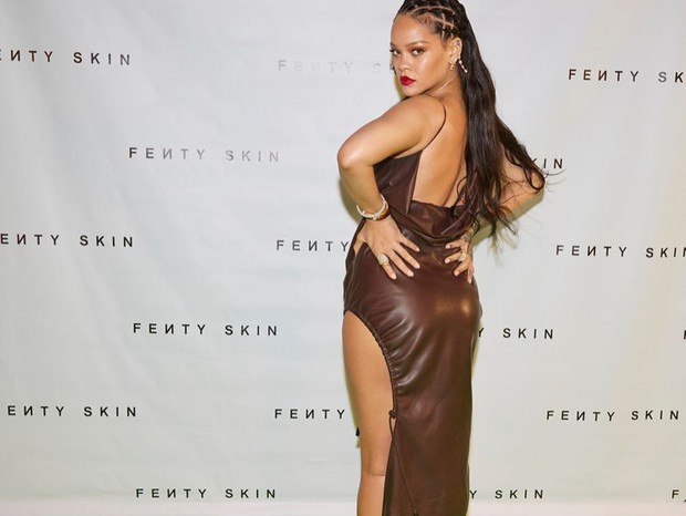 Rihanna lança sua linha de beleza com red carpet virtual (Foto: Reprodução/Instagram)