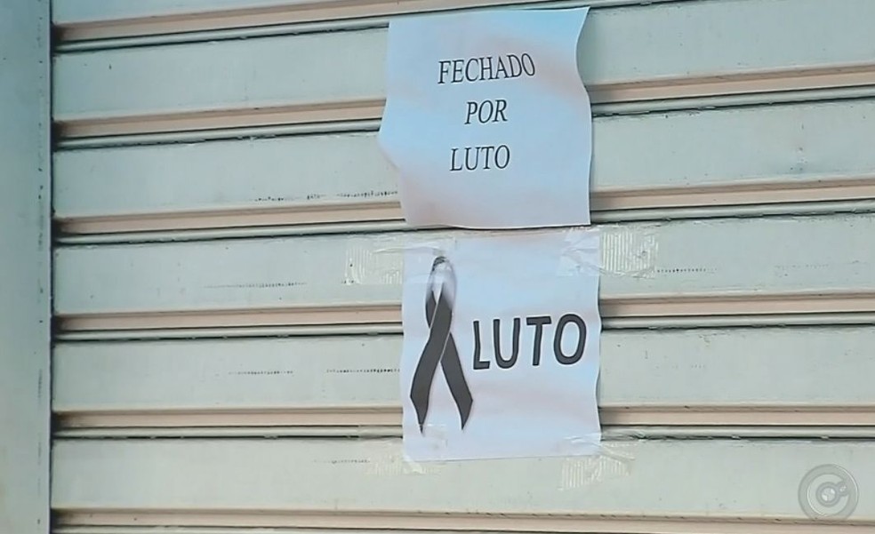 Lotérica já estava fechada por conta da morte do dono e foi invadida na madrugada (Foto: Reprodução / TV TEM )