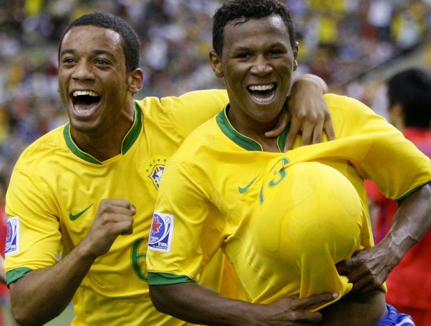 Amaral brasil gol coreia do sul mundia sub-20 3 de julho de 2007 (Foto: Agência Reuters) Amaral brasil gol coreia do sul mundia sub-20 3 de julho de 2007 (Foto: Agência Reuters)