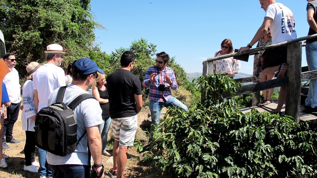 Turistas participam de rota do café no Sul de MG (Foto: Divulgação/Rota do Café)