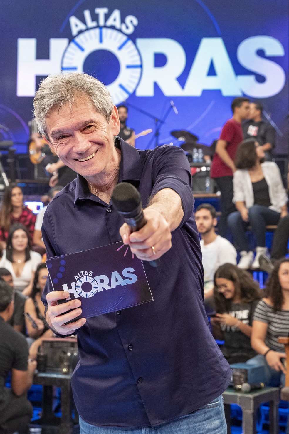 Serginho Groisman celebra o 'Altas Horas' de número mil — Foto: Fábio Rocha\Globo