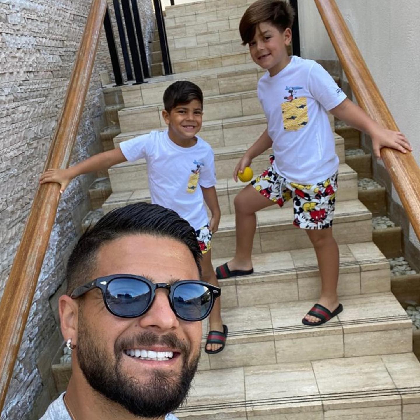 Insigne com os filhos Carmine (9) e Christian (7)  (Foto: Reprodução/Instagram)
