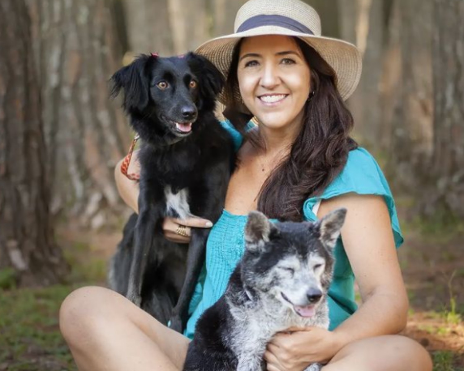 Marília decidiu deixar o mundo corporativo para trás e se dedicar a viagens com suas cachorras (Foto: Patrícia Saraiva)