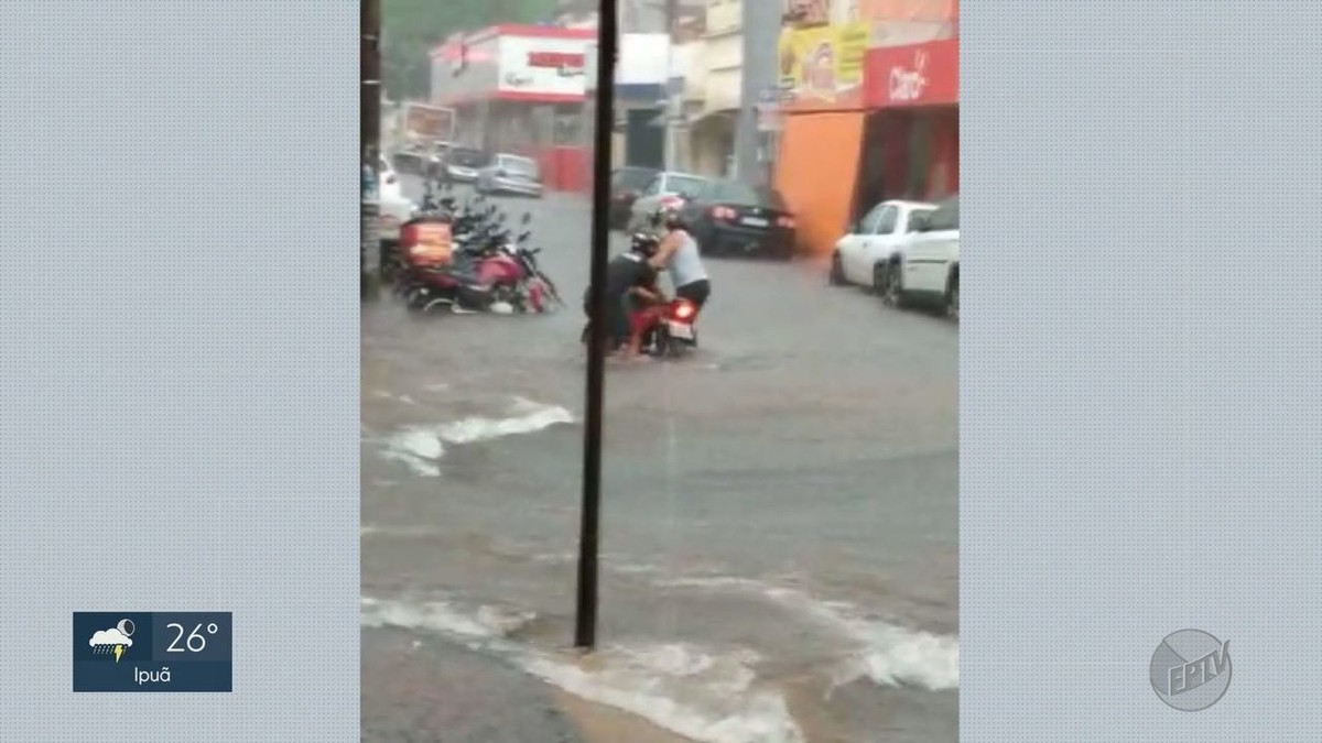 Une tempête frappe des villes de la région de Ribeirão Preto et cause des désagréments et des pertes |  Ribeirão Preto et la France