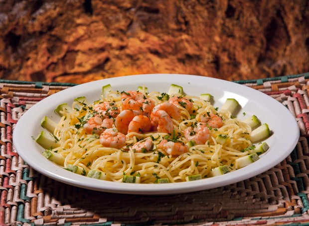 Spaghetti Nonna com camarões e abobrinha, da La Pizzeria (Foto: Divulgação)