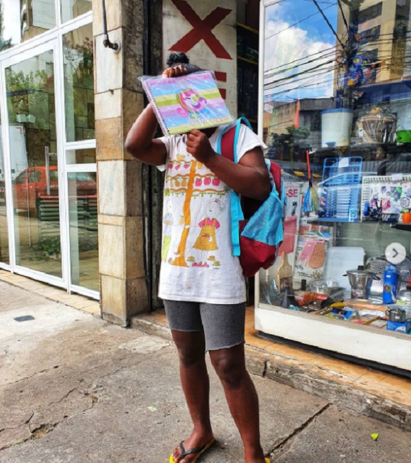 Menina sofre racismo em loja em São Paulo  (Foto: Newman Costa )