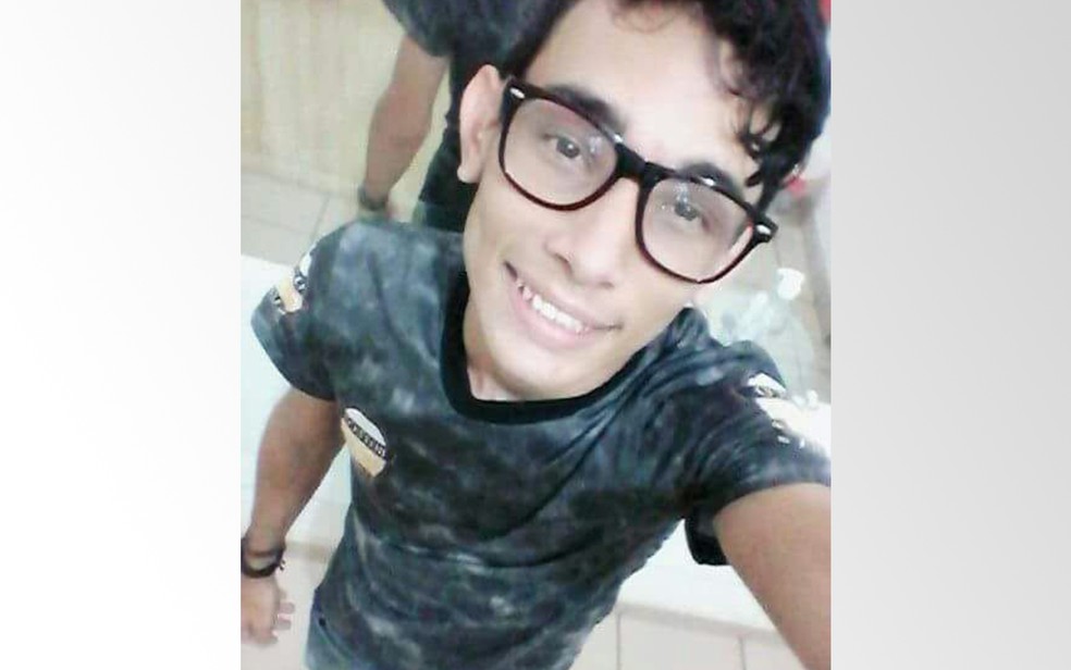 Resultado de imagem para Amadeu Rocha Campos tinha 18 anos