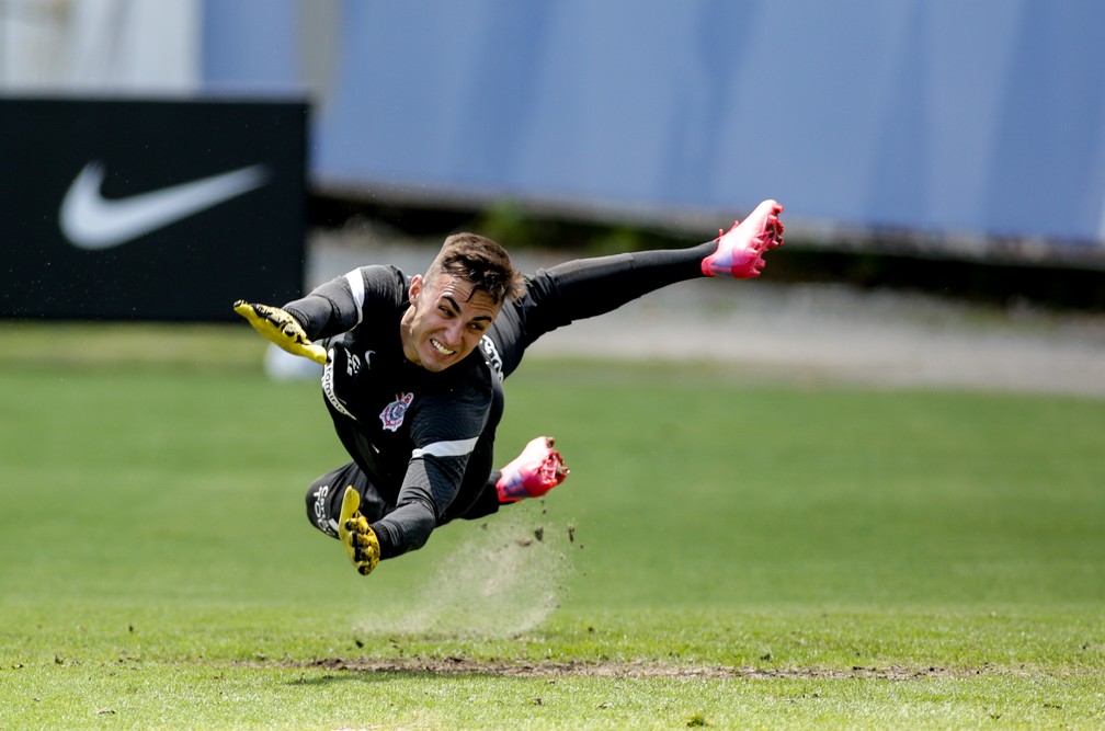 Provável substituto de Cássio, Matheus Donelli será o goleiro mais jovem na Série A em 2021