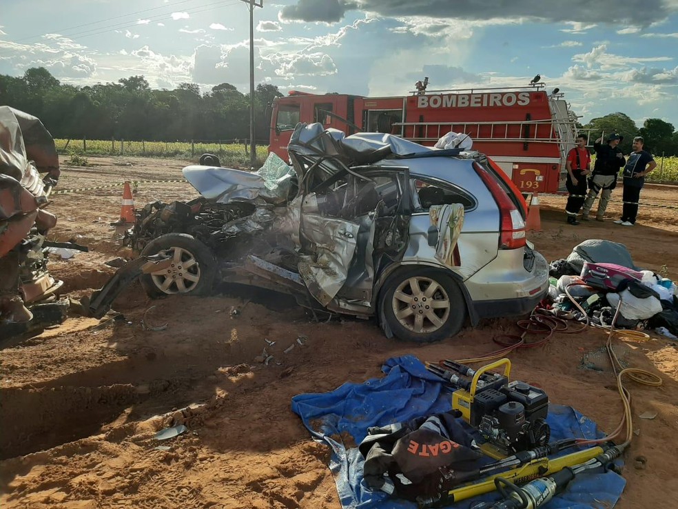Empresário e filha de 8 anos morreram após acidente na BR-163 em Vera — Foto: Corpo de Bombeiros de Mato Grosso/Divulgação