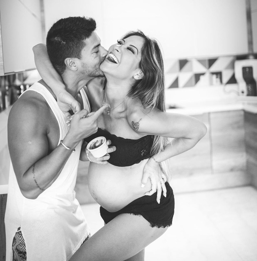 Maíra Cardi e Arthur Aguiar — Foto: Reprodução/Instagram
