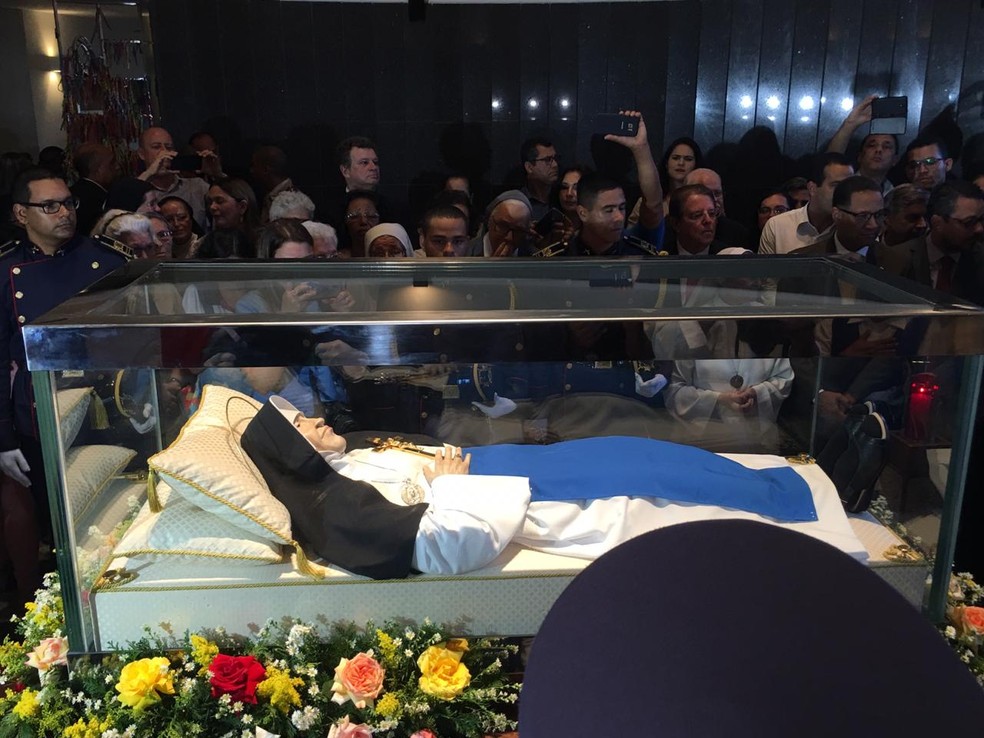 Capela de relíquias que guarda túmulo de Irmã Dulce é reaberto para visitação em Salvador — Foto: Itana Alencar/G1 BA