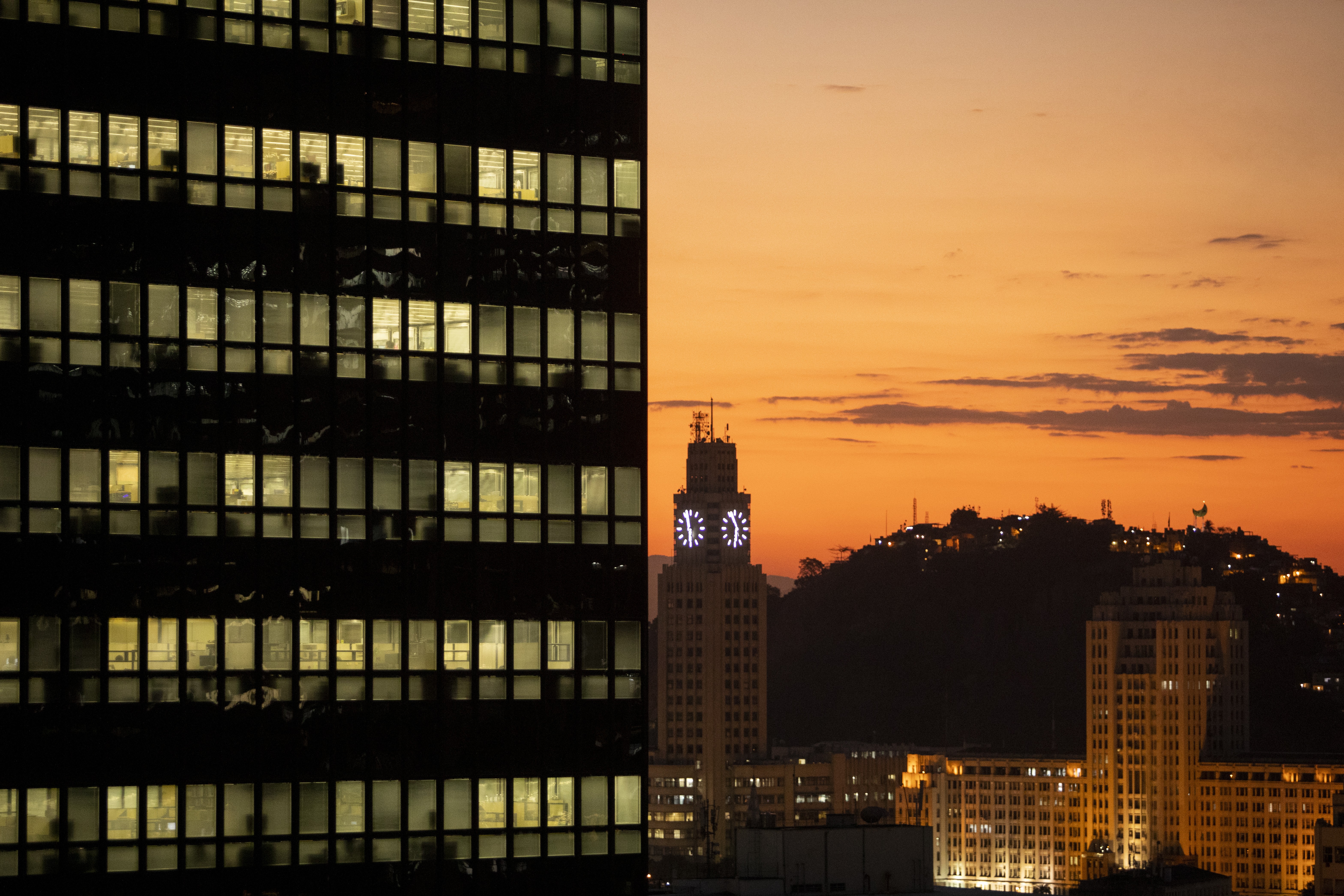 Bndes recua sobre trabalho presencial após casos de Covid-19 entre funcionários