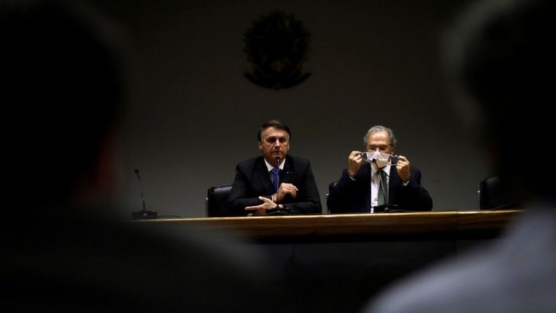Bolsonaro e Guedes em entrevista coletiva na última sexta-feira (22/10) (Foto: Reuters via BBC News Brasil)