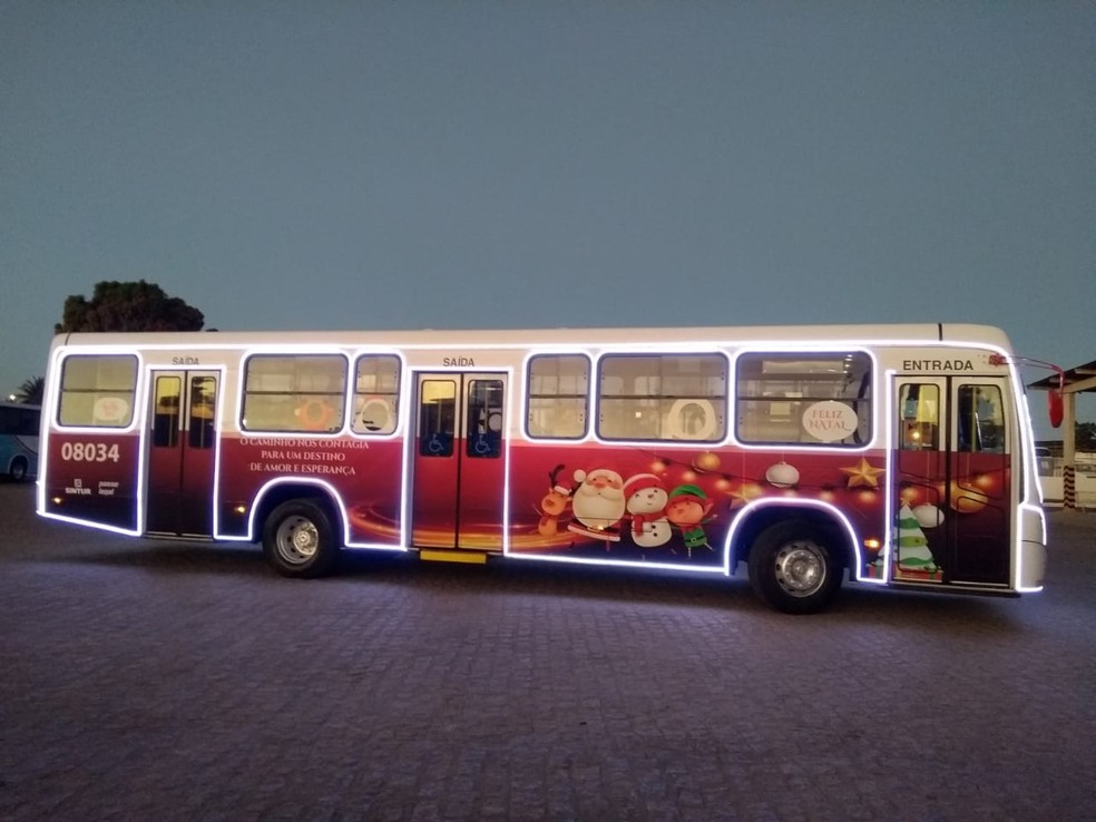Ônibus natalinos começam a circular em João Pessoa, nesta quinta-feira (12)  | Paraíba | G1