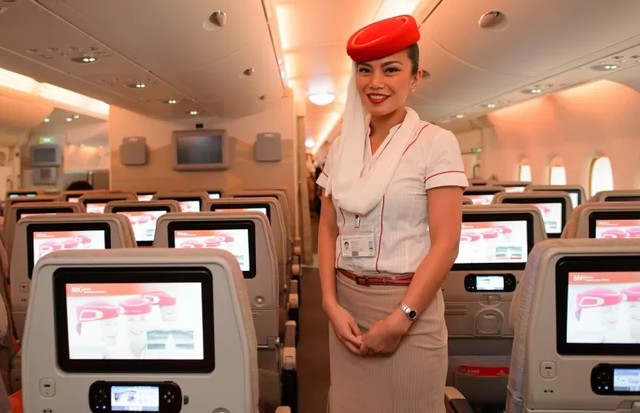 Comissária da Emirates (Foto: Getty Images)