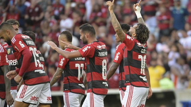 Gabigol comemora em Flamengo x Coritiba (Foto: André Durão)
