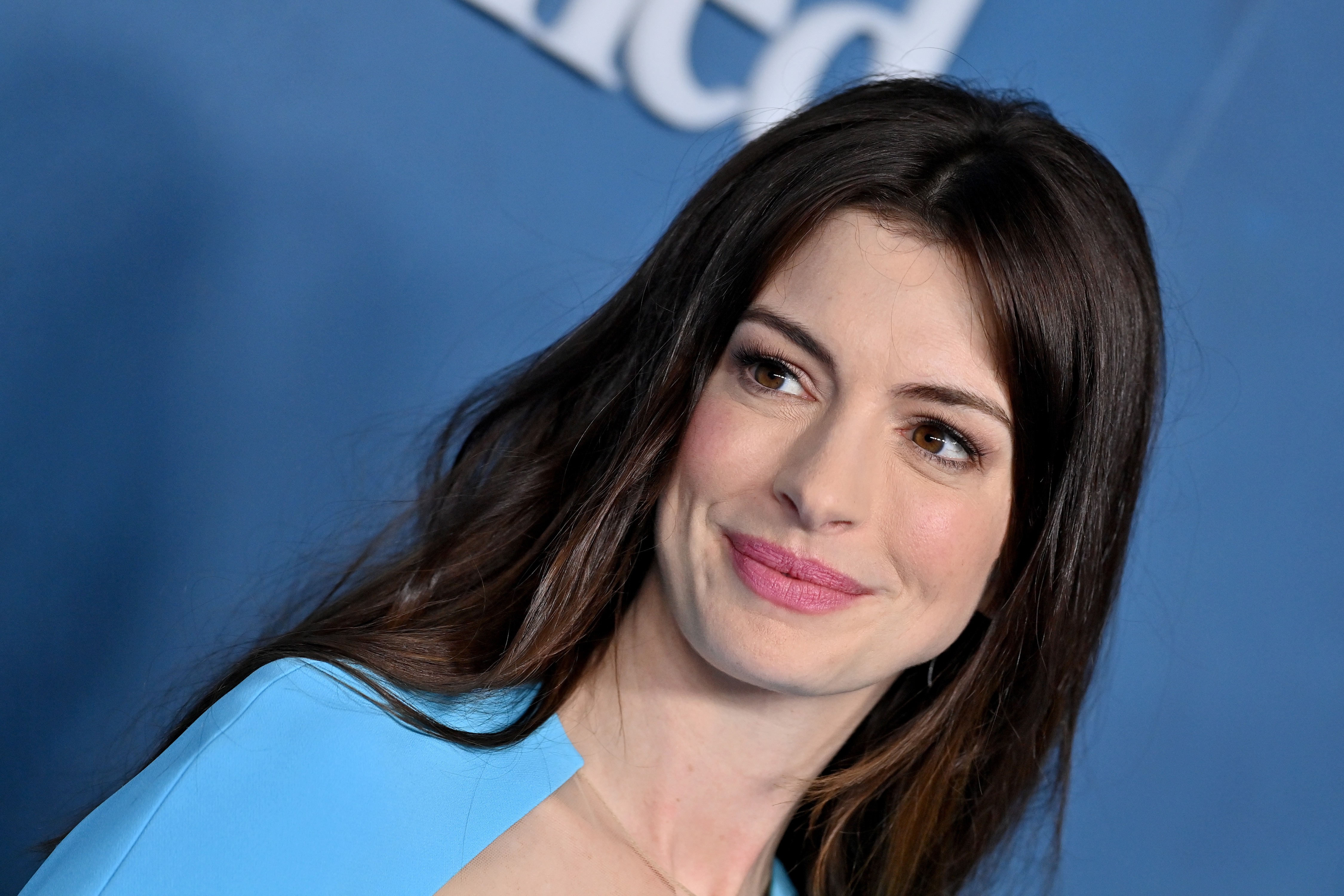 LOS ANGELES, CALIFORNIA - MARCH 17: Anne Hathaway attends the Global Premiere of Apple TV+'s "WeCrashed" at Academy Museum of Motion Pictures on March 17, 2022 in Los Angeles, California. (Photo by Axelle/Bauer-Griffin/FilmMagic) (Foto: FilmMagic)