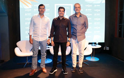 Claudio Tinoco, Secretário de Turismo, ACM Neto, Prefeito de Salvador, e Isaac Edington, Presidente da Saltur