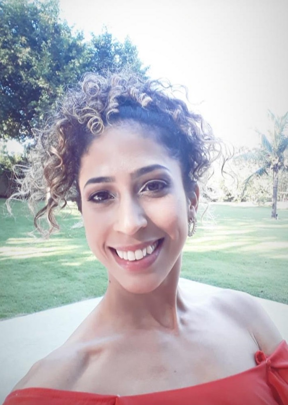 A professora de dança Gislâne Cruz do Nascimento, de 26 anos, morreu em um acidente de trânsito — Foto: Redes sociais