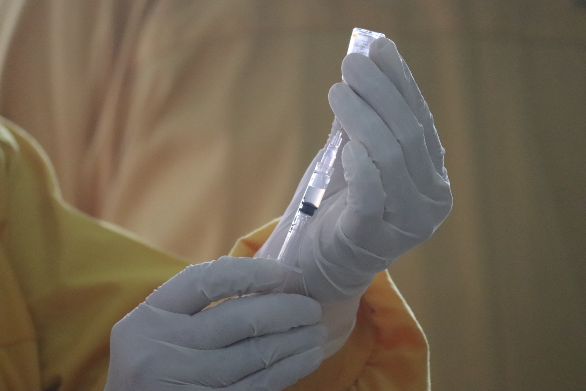 Universidade Federal de Minas Gerais (UFMG) desenvolve uma vacina anticocaína, que passou por testes em uma fase pré-clínica (Foto: Mufid Majnun/Unsplash)