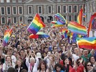 Irlanda aprova lei do casamento gay cinco meses após referendo histórico