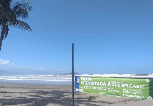 Praia interditada com faixa em Bertioga (Foto: Prefeitura de Bertioga/Divulgação)