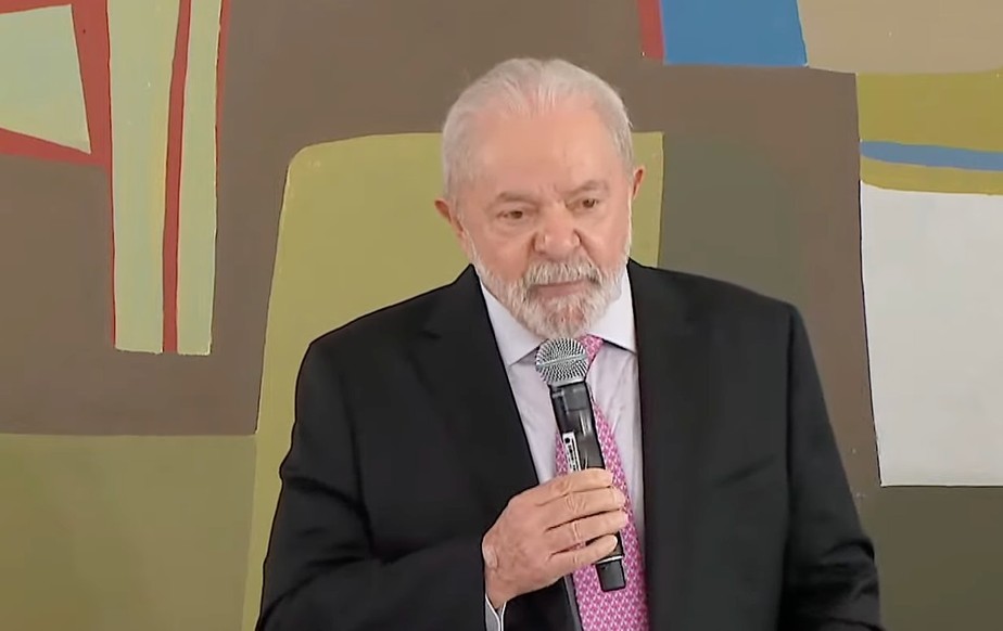 Presidente Lula fala a reitores e representantes de institutos federais