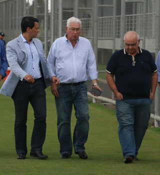 Grêmio nomeia lista de especulados e busca novo treinador