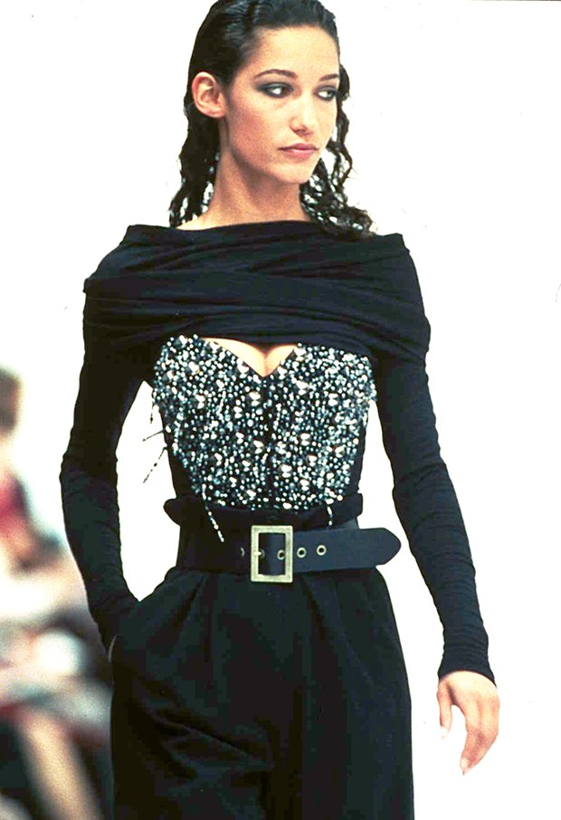 Marpessa modelling the Dolce & Gabbana Little Italy collection on the autumn/winter 1991 catwalk (Foto: Dolce & Gabbana)