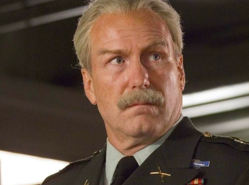 O ator William Hurt como o Secretário de Defesa Thaddeus Ross no Universo Cinematográfico Marvel (Foto: Reprodução)