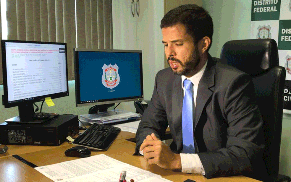 Delegado Rogério Henrique Oliveira, de Brasília, investiga a morte do ex-deputado Luciano Pizzato, do Paraná (Foto: Marcelo Cardoso/G1)