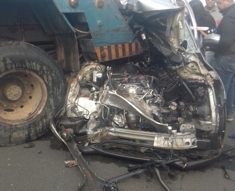 Engavetamento em Marília 22/03/2017 (Foto: Arquivo pessoal )