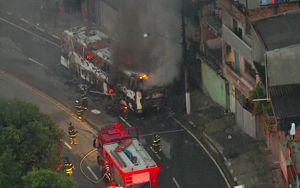 Motociclista Morre Apos Colisao Com Onibus Na Grande Sp Sao Paulo G1