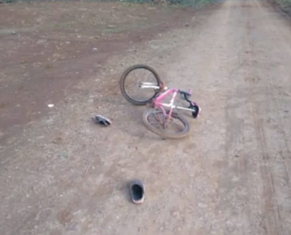 Sabryna Vitória, de 10 anos, foi agredida enquanto andava de bicicleta em Itatiba do Sul — Foto: Arquivo pessoal