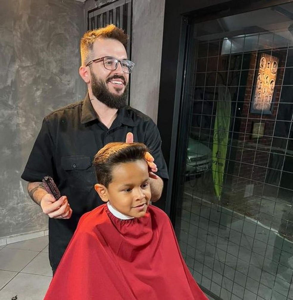 Joaquim cortou os cabelos e doou para Associação dos Pacientes Oncológicos de Rondonópolis, a 218 km de Cuiabá.  — Foto: Cedida