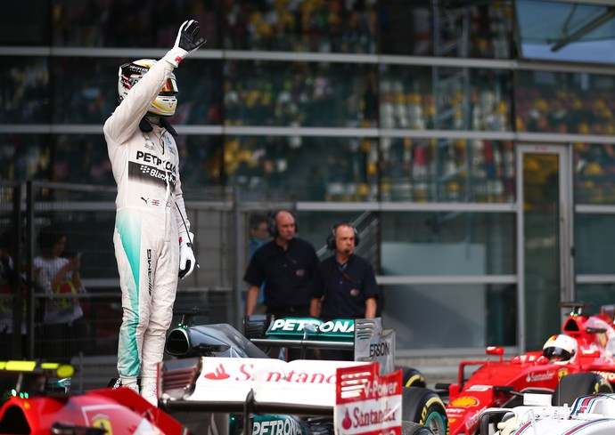 Lewis Hamilton pole position GP da China - Fórmula 1 (Foto: Getty Images)