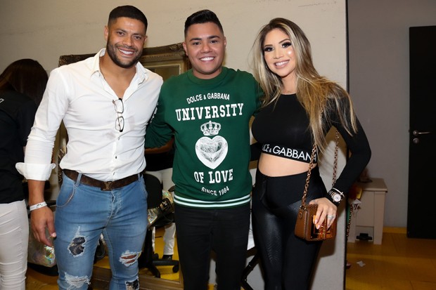 Hulk Paraíba, Felipe Araújo e Camila Ângelo (Foto: Marcos Ribas / Brazil News)