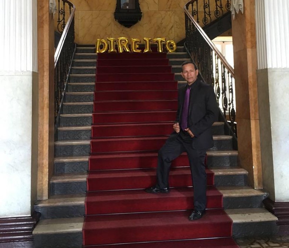 Valdivino Geissler Ribeiro é bacharel em Direito desde 2017. — Foto: Arquivo Pessoal