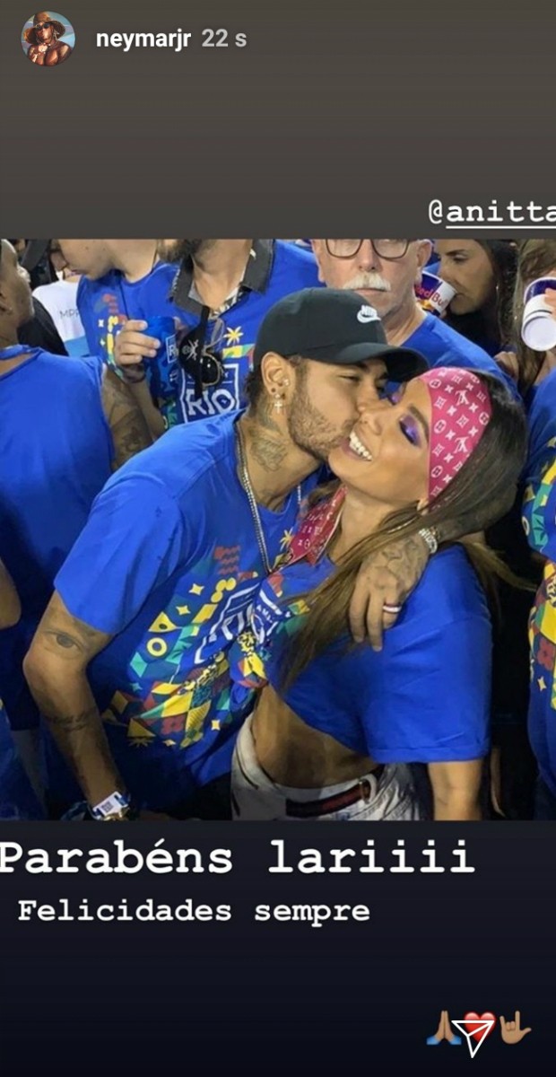 Neymar parabeniza Anitta com foto do carnaval (Foto: Reprodução Instagram)