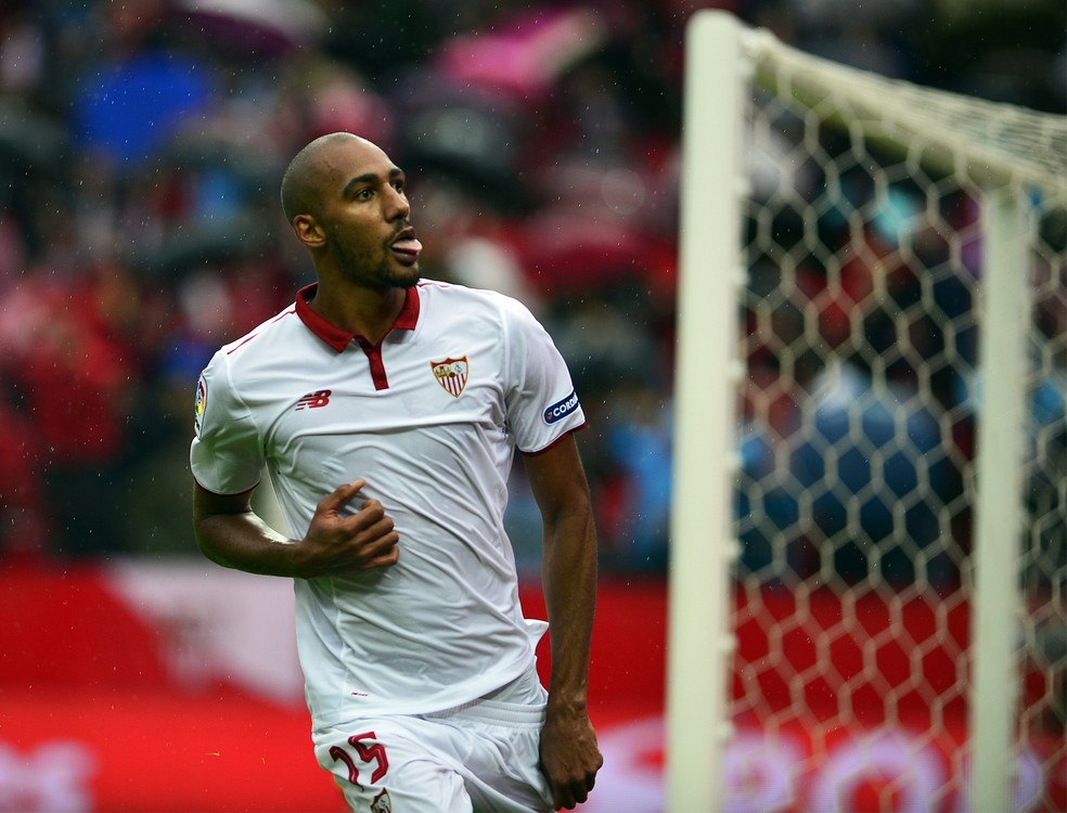 Nâ€™Zonzi deixou o Sevilla para acertar com a Roma (Foto: AFP)