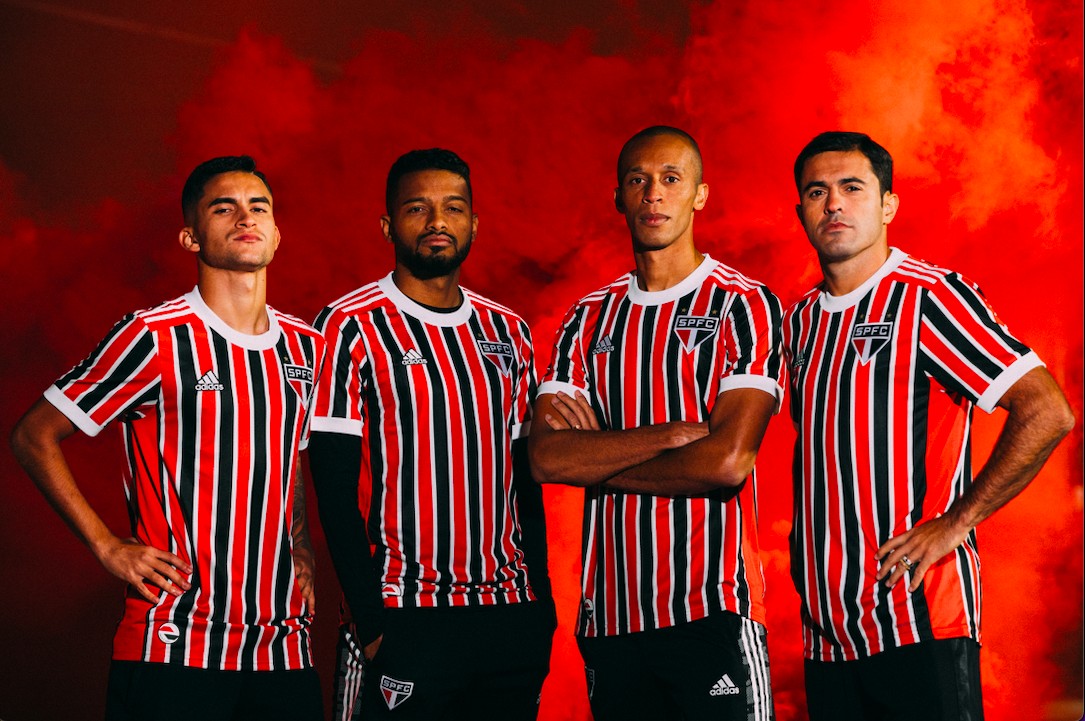 Uniforme II SPFC para temporada 2021 (Foto: Divulgação: Adidas)