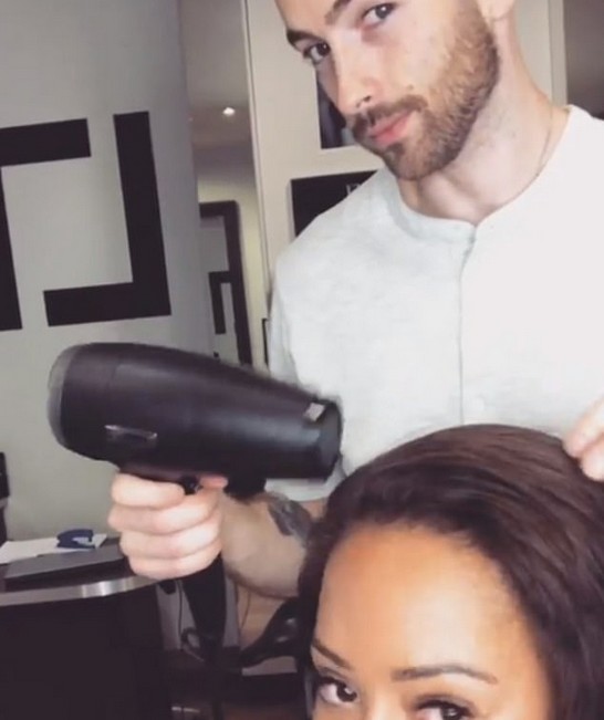 A cantora Mel B com seu cabeleireiro e suposto namorado, Rory McPhee (Foto: Instagram)