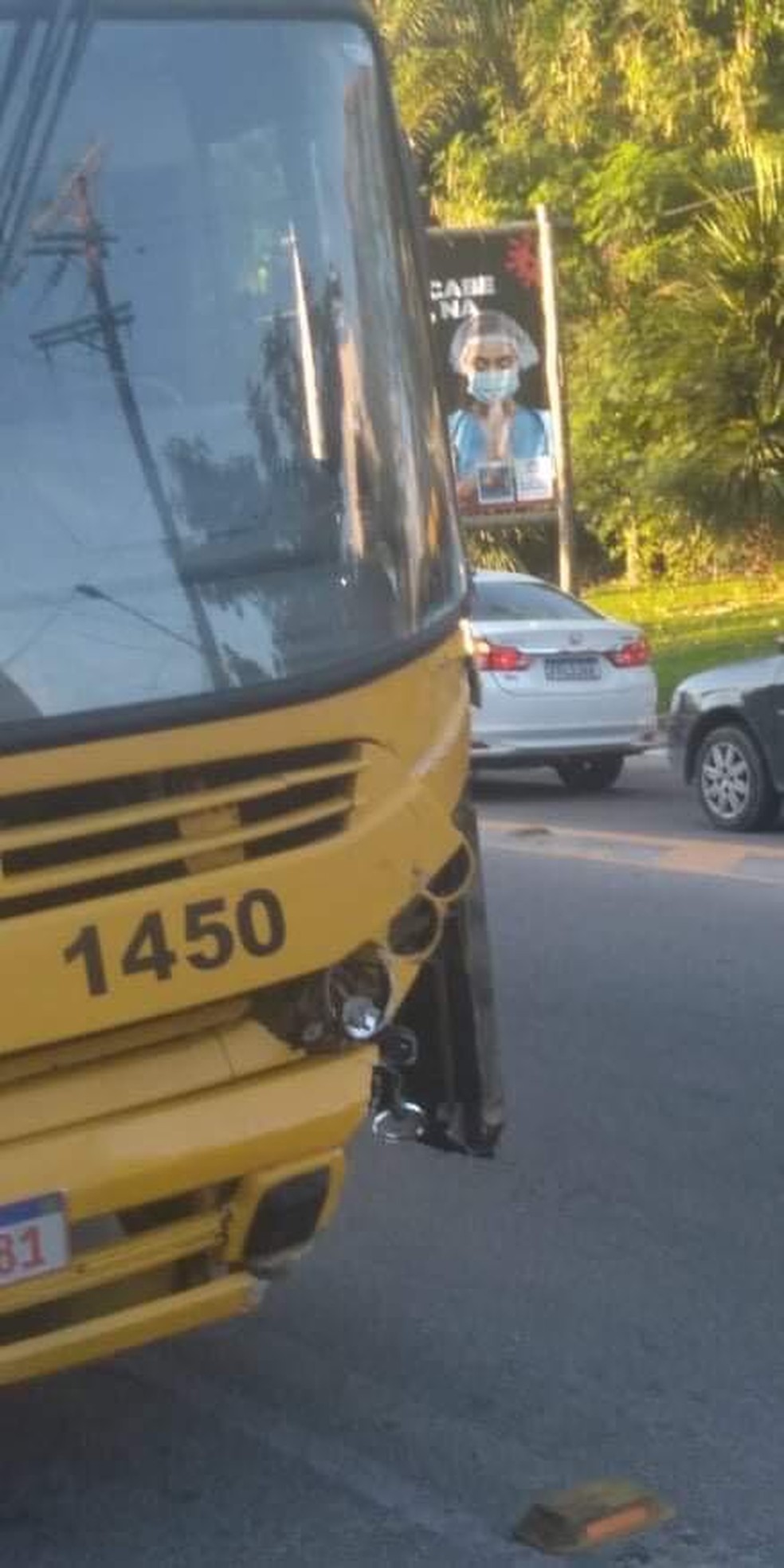 Motociclista morre após colidir contra ônibus em São Sebastião — Foto: Luciano Antonio Dias dos Santos/ arquivo pessoal