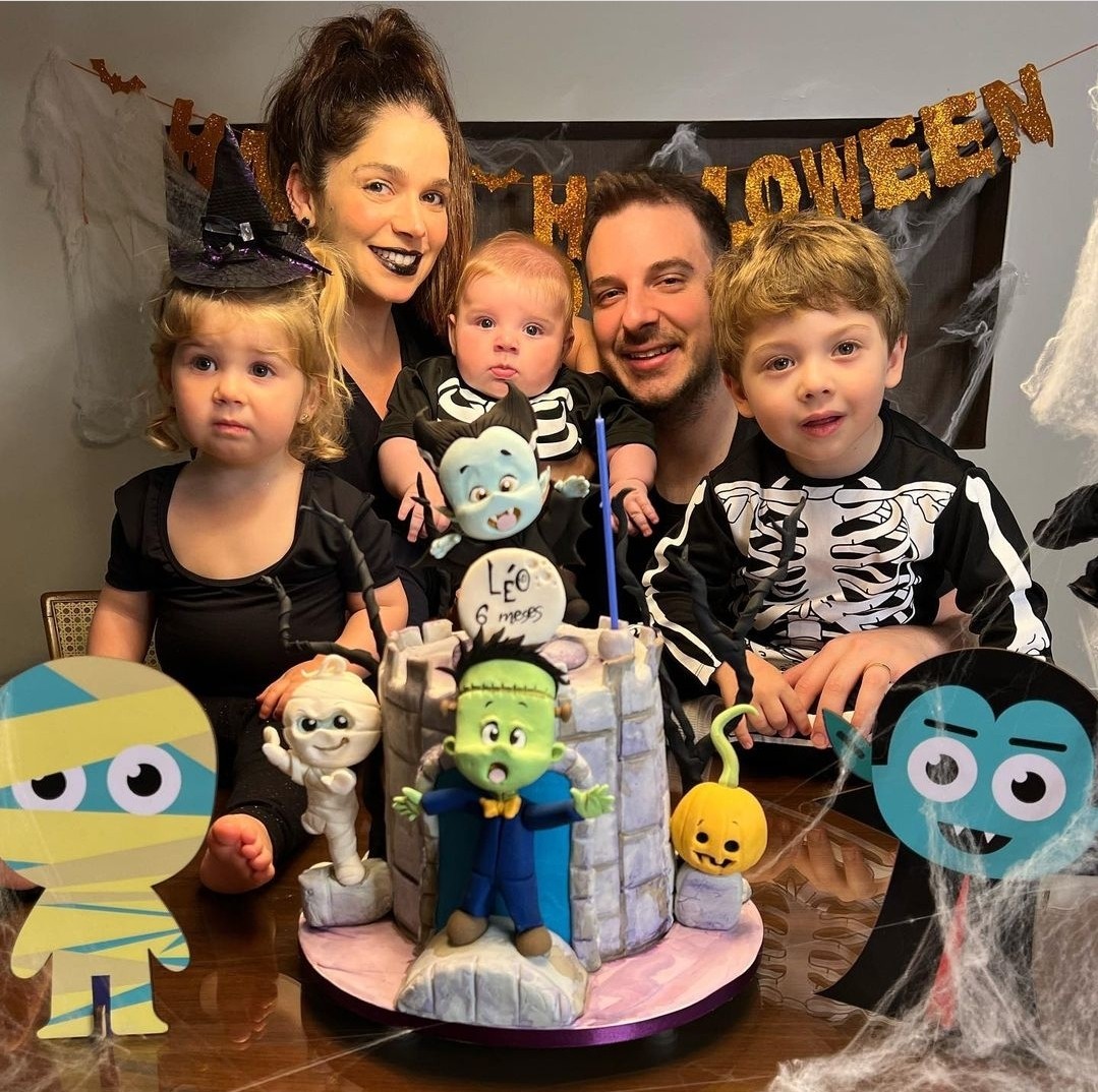 Em clima de Halloween, Sabrina Petraglia celebra seis meses do filho Leo (Foto: Reprodução/ Instagram)