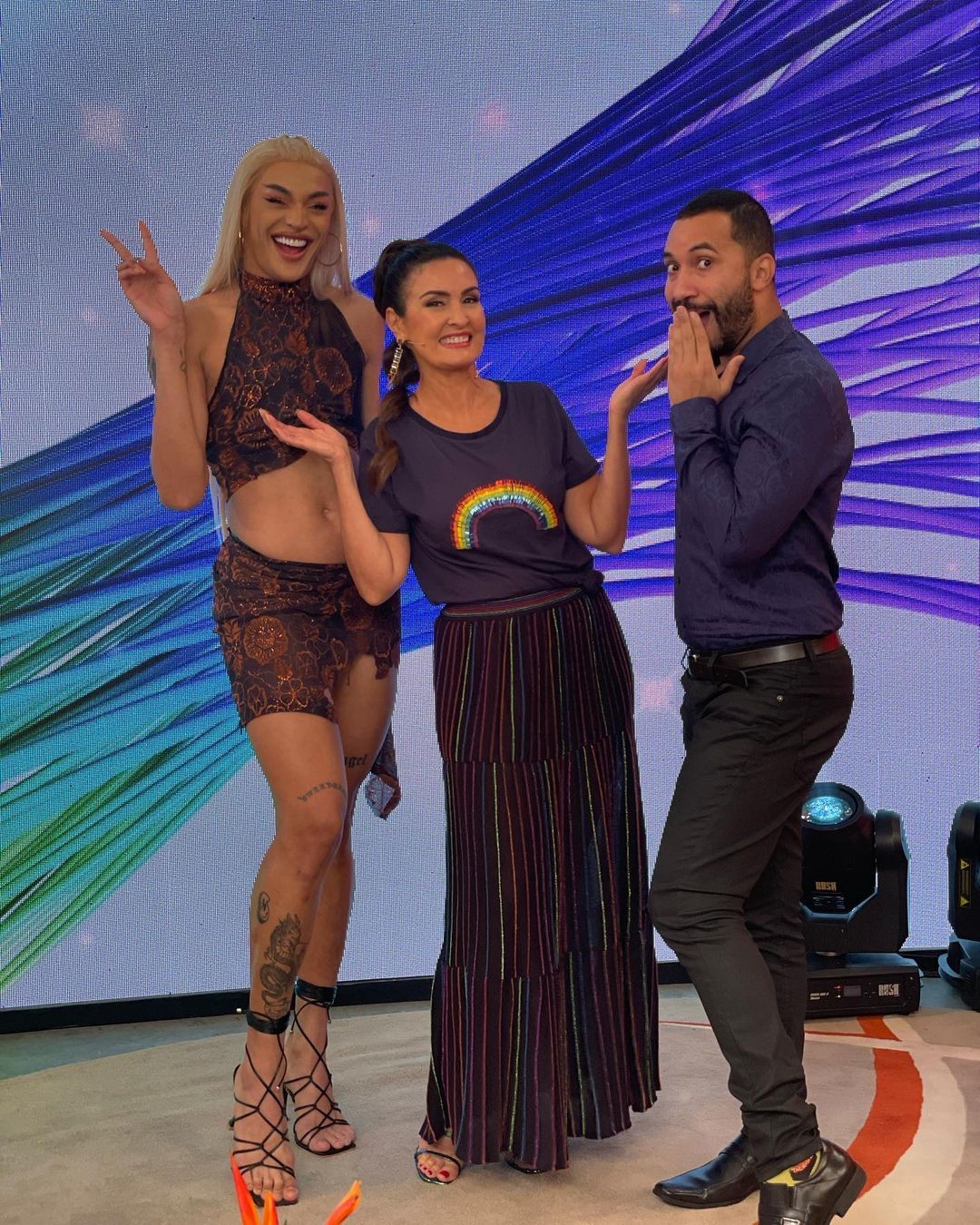 Fátima Bernardes com Pabllo Vittar e Gil do Vigor (Foto: Reprodução Instagram)