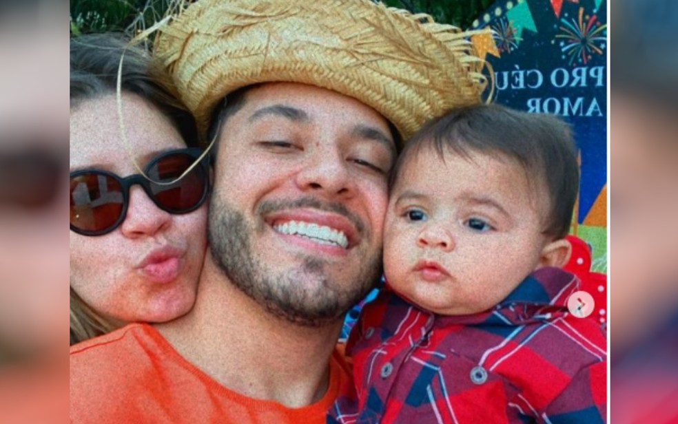 Marília Mendonça, Murilo Huff e filho, Léo Dias, em Goiânia — Foto: Instagram/Reprodução