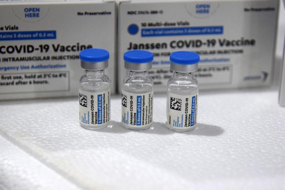 Imunizante Janssen — Foto: Americo Antonio/SESA