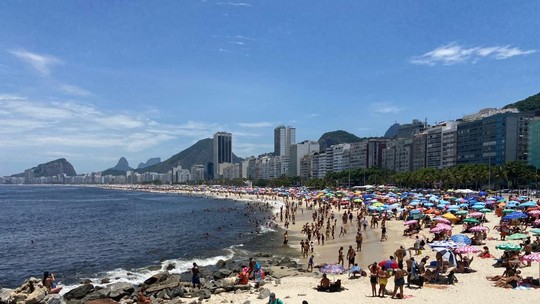 Calorão: sensação térmica chega a  58ºC em sábado de praia com águas turvas no Rio 