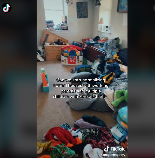 Mãe posta vídeo com bagunça e pede que casas com crianças sejam 'normalizadas' (Foto: Reprodução/TikTok/meganhagey)