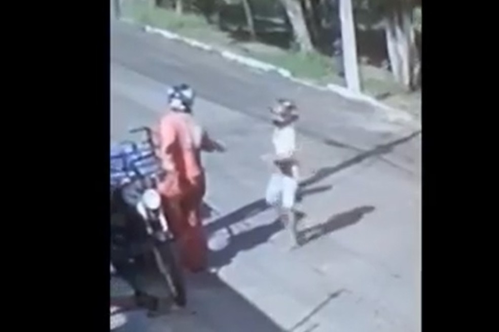Criança assaltou entregador em Natal — Foto: Divulgação